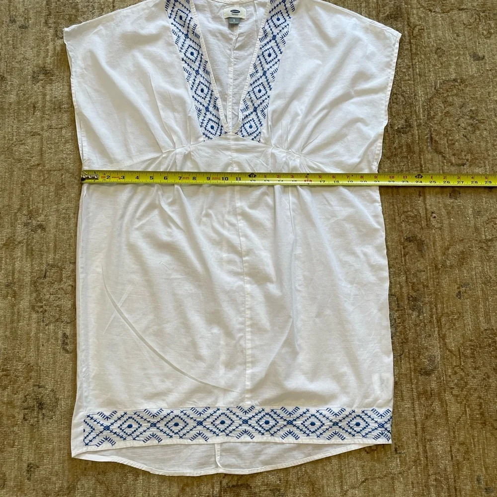 Beautiful white cotton cover up , size S, Old Navy - Picture 3 of 5